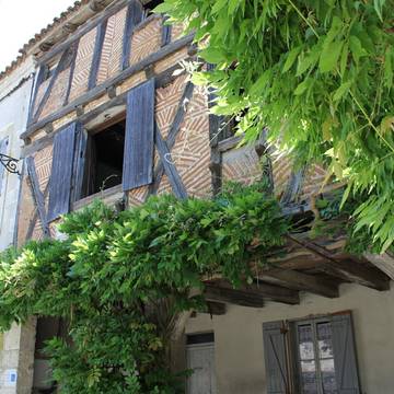 Maisons, Place de la Mairie à Dunes
